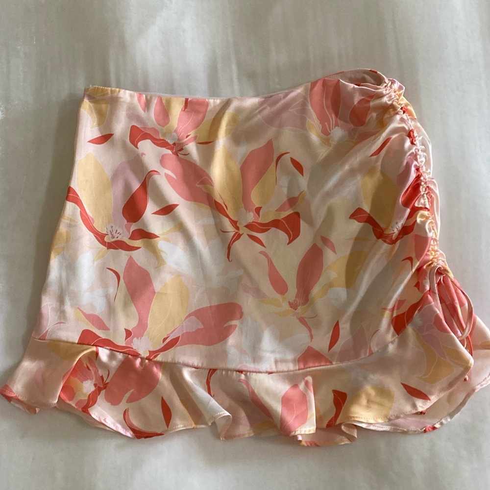 Floral Ruffle Mini Skirt Size Small